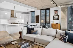 111 S Peoria St, Chicago, IL 60607 - Photo 5