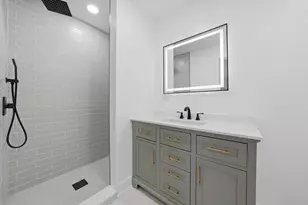 8700 W 103rd St, Palos Hills, IL 60465 - Photo 17