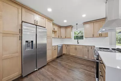 8700 W 103rd Street, Palos Hills, IL 60465 - Photo 11