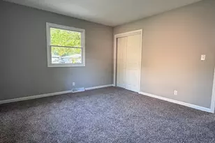 2059 Robert St, Aurora, IL 60506 - Photo 11