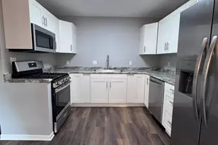 2059 Robert St, Aurora, IL 60506 - Photo 5