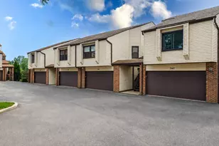 363 Juniper Tree Ct, Hoffman Estates, IL 60169 - Photo 1