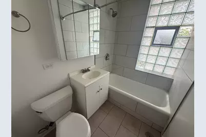 4811 W Warwick Avenue #1W, Chicago, IL 60641 - Photo 11