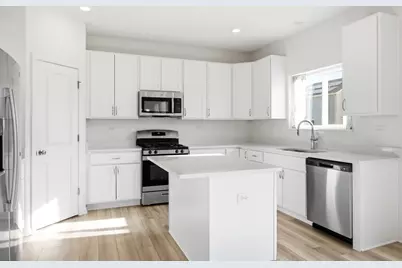 32021 Savannah Drive, Lakemoor, IL 60051 - Photo 9