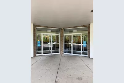 6833 N Kedzie Avenue #801, Chicago, IL 60645 - Photo 3