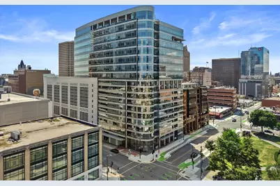 545 E Wells Street #802, Milwaukee, WI 53203 - Photo 71