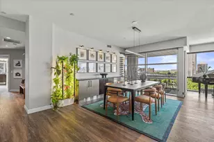 545 E Wells St, Milwaukee, WI 53203 - Photo 13