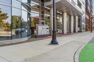 545 E Wells St, Milwaukee, WI 53203 - Photo 47