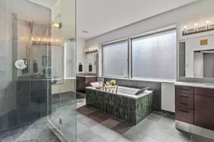 545 E Wells St, Milwaukee, WI 53203 - Photo 29