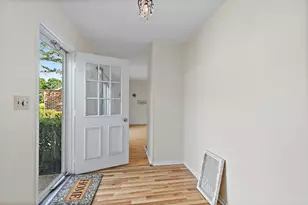 954 Dartmouth Dr, Wheaton, IL 60189 - Photo 7