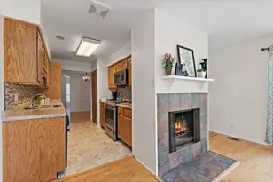 954 Dartmouth Dr, Wheaton, IL 60189 - Photo 11