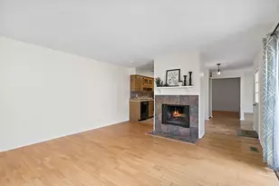 954 Dartmouth Dr, Wheaton, IL 60189 - Photo 9