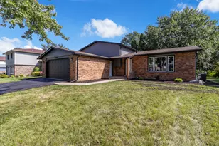 5301 Imperial Dr, Richton Park, IL 60471 - Photo 3