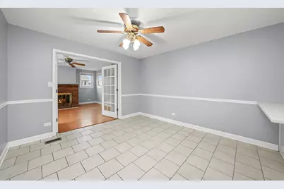 8218 N Carrolton Court, Hanover Park, IL 60133 - Photo 5