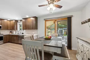 209 Murray Dr, Wood Dale, IL 60191 - Photo 5