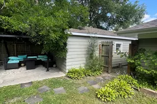 321 Minocqua St, Park Forest, IL 60466 - Photo 7