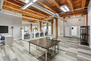 824 W Superior St, Chicago, IL 60642 - Photo 7