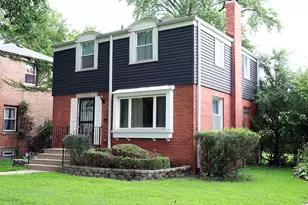 10031 S Paxton Ave, Chicago, IL 60617 - Photo 3