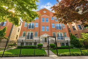 853 W Lakeside Pl, Chicago, IL 60640 - Photo 1