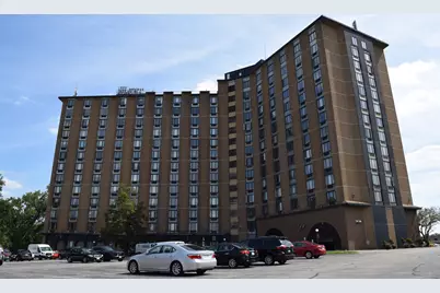 1 Renaissance Place #801, Palatine, IL 60067 - Photo 3