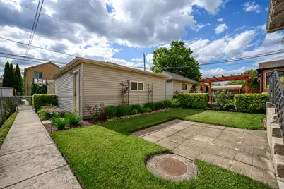 6214 N Karlov Avenue, Chicago, IL 60646 - Photo 27