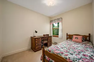 6214 N Karlov Ave, Chicago, IL 60646 - Photo 9