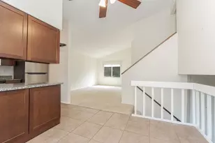 207 Greenleaf Dr, Bloomington, IL 61704 - Photo 13