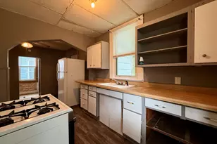 504 S East St, Clifton, IL 61727 - Photo 7