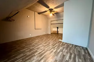 504 S East St, Clifton, IL 61727 - Photo 17