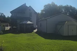610 Oakley Ave, Rockford, IL 61101 - Photo 11