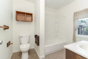 322 E Timber St, Pontiac, IL 61764 - Photo 15