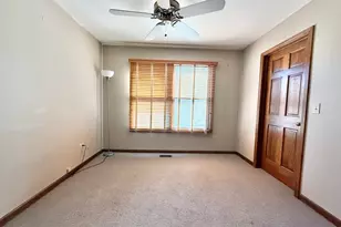 879 N Auburn Woods Dr, Palatine, IL 60067 - Photo 23