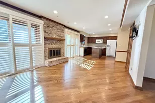 879 N Auburn Woods Dr, Palatine, IL 60067 - Photo 5