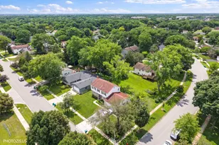 1111 Plum Grove Cir, Buffalo Grove, IL 60089 - Photo 37