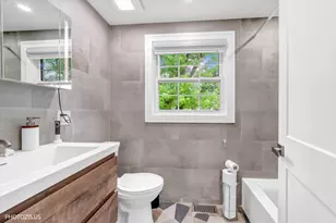 1111 Plum Grove Cir, Buffalo Grove, IL 60089 - Photo 29