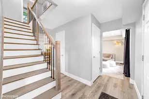 1111 Plum Grove Cir, Buffalo Grove, IL 60089 - Photo 23