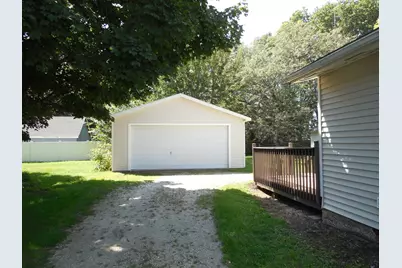 318 W Peru Street, Princeton, IL 61356 - Photo 3