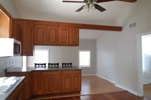 318 W Peru St, Princeton, IL 61356 - Photo 7