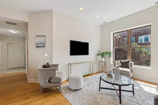 3222 W Sunnyside Ave, Chicago, IL 60625 - Photo 3