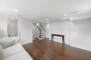 389 Michael John Dr, Park Ridge, IL 60068 - Photo 21