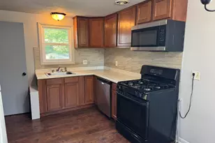 225 Panama Ave, Hampshire, IL 60140 - Photo 3