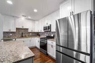 1903 W Diversey Pkwy, Chicago, IL 60614 - Photo 9