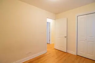 2110 W 18th Pl, Chicago, IL 60608 - Photo 9