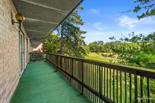 502 Redondo Dr, Downers Grove, IL 60516 - Photo 17