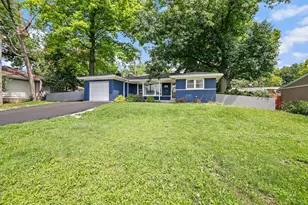 7340 W 111th St, Worth, IL 60482 - Photo 3