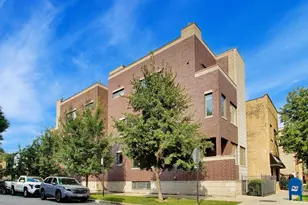 2224 W Roscoe St, Chicago, IL 60618 - Photo 45