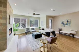 2224 W Roscoe St, Chicago, IL 60618 - Photo 3