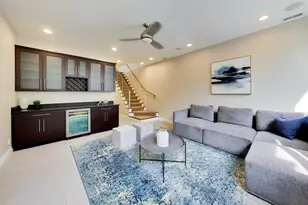 2224 W Roscoe St, Chicago, IL 60618 - Photo 37