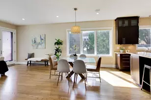 2224 W Roscoe St, Chicago, IL 60618 - Photo 5