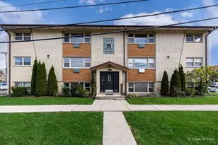 7005 W Gunnison St, Harwood Heights, IL 60706 - Photo 1